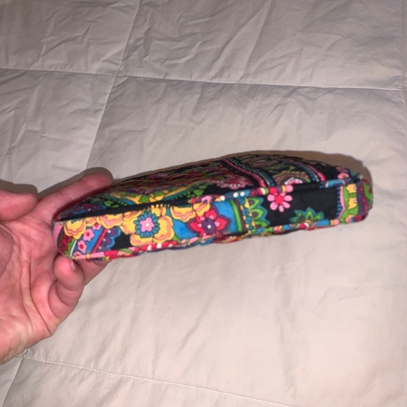 Vera Bradley iPad mini case symphony in hue - Picture 3 of 4